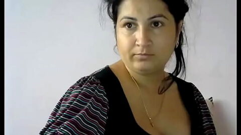 Live Cam Chat with a Hot Girl